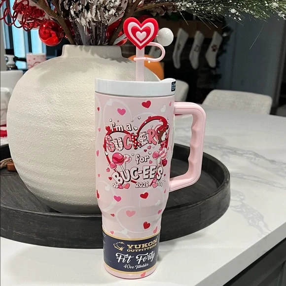 ❤️💕Cute. 2026 Valentine BUC-EES Tumbler.